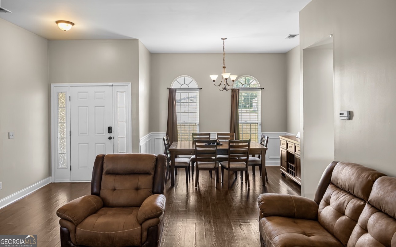 245 Stonebrook Way Property Photo 3