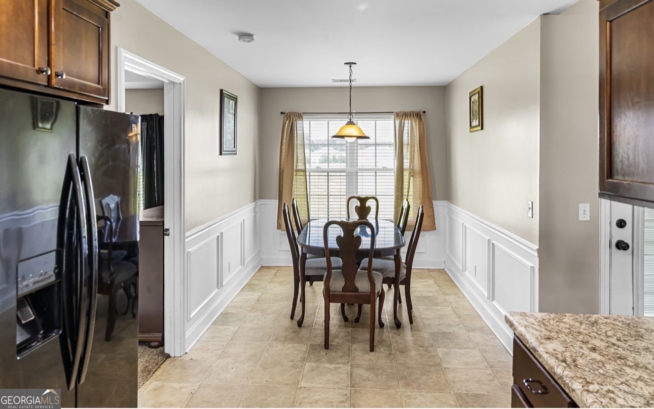 245 Stonebrook Way Property Photo 4