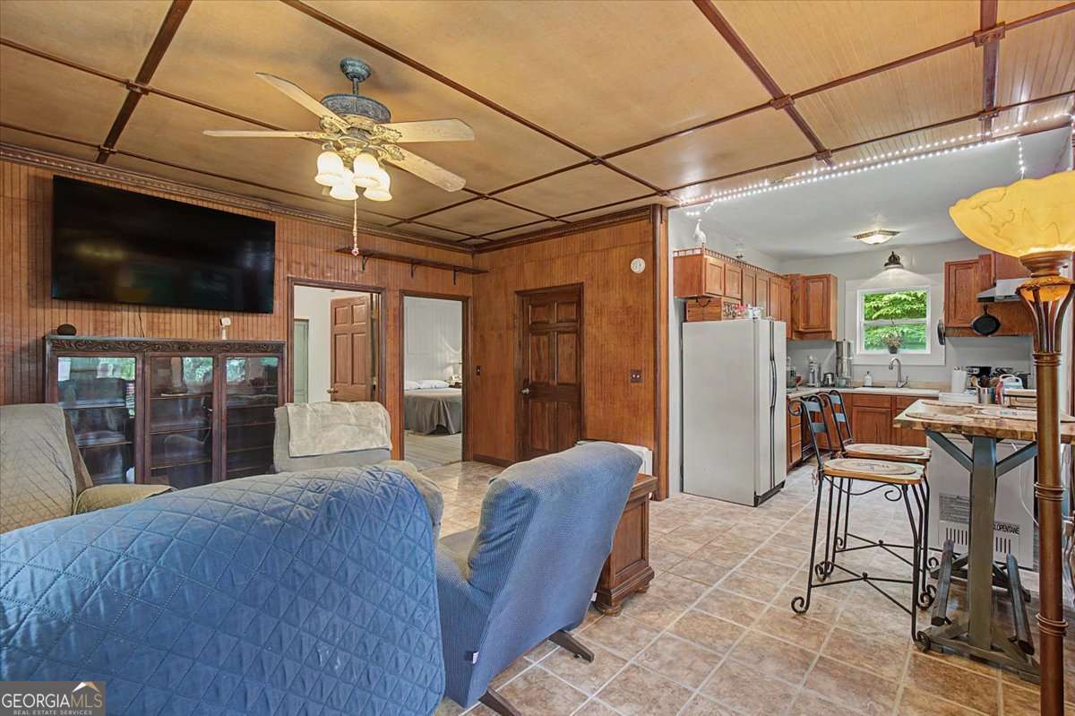 1002 Raccoon Ridge Ne Property Photo 11