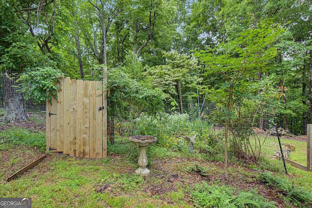 1002 Raccoon Ridge Ne Property Photo 37