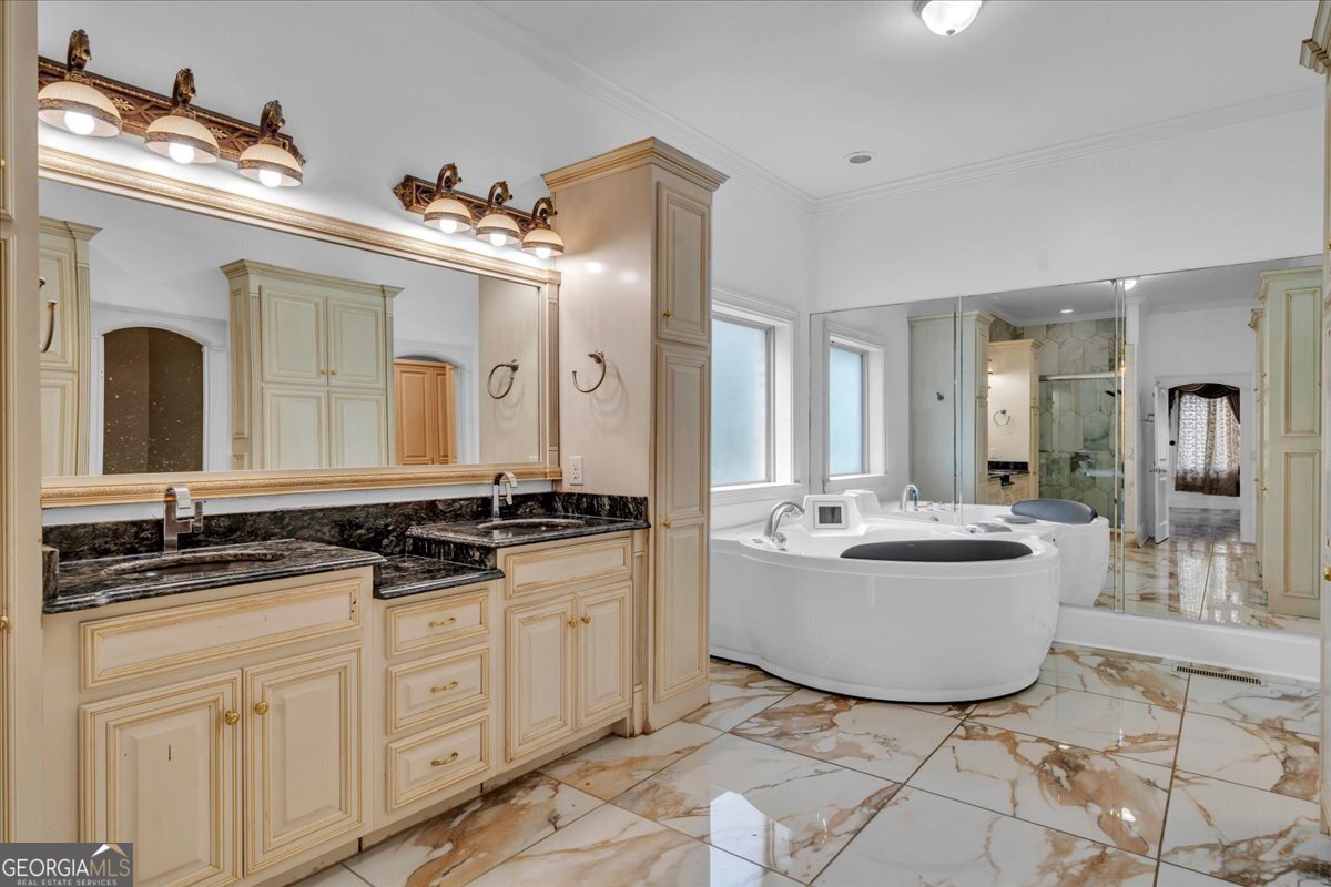 505 Bellerive Court Property Photo 24