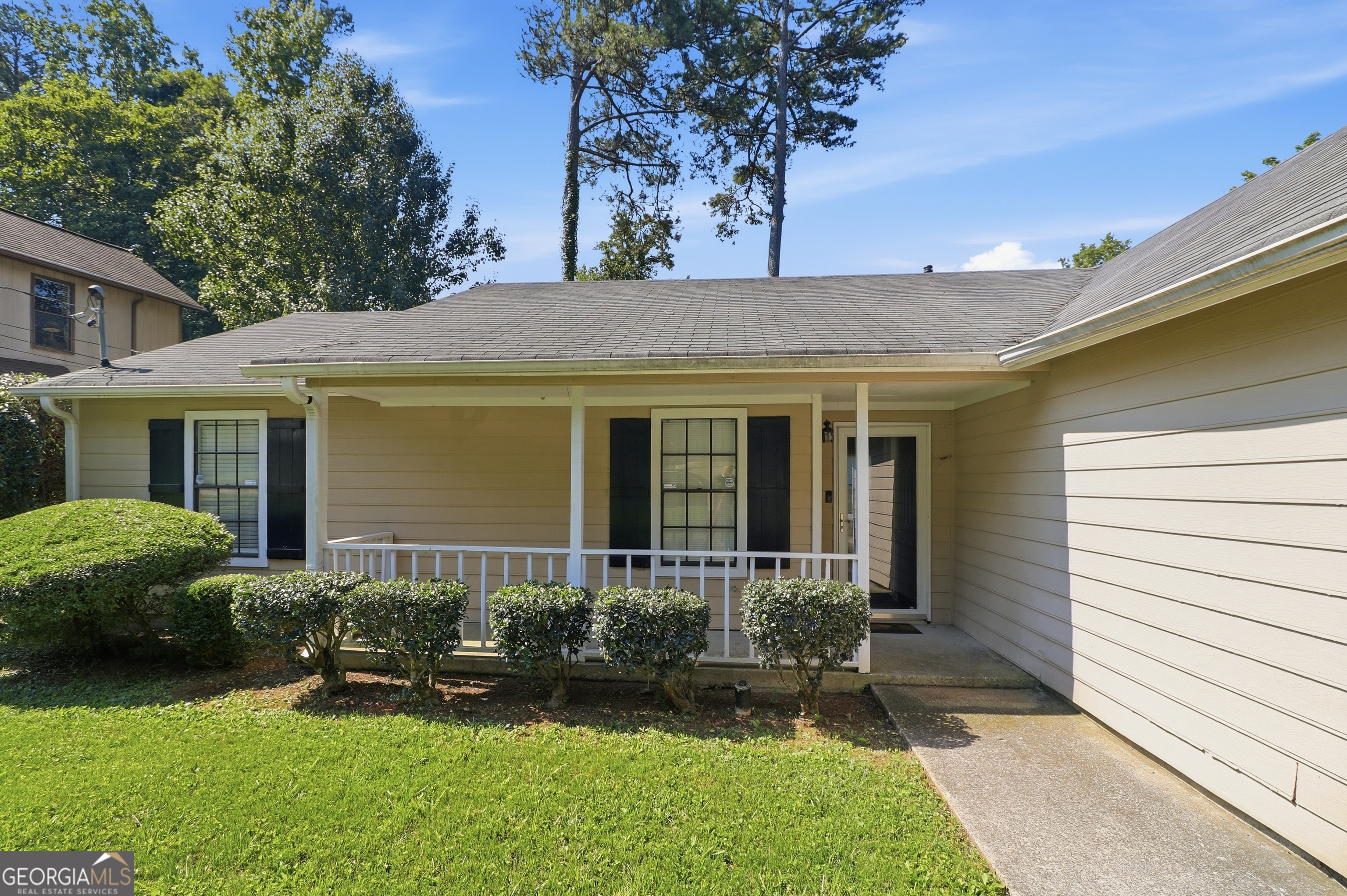 5288 Biffle Downs Road Property Photo 2