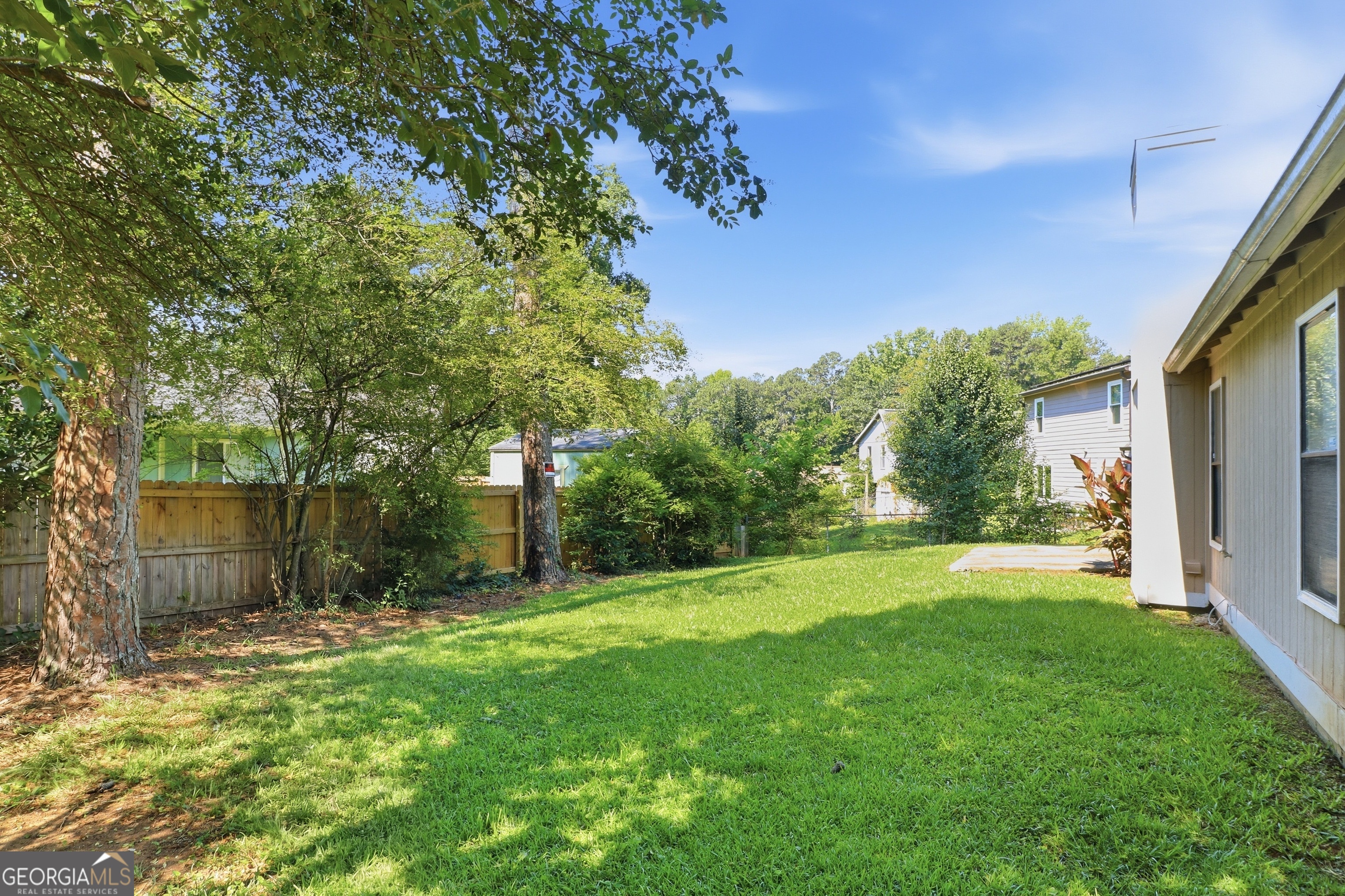 5288 Biffle Downs Road Property Photo 4