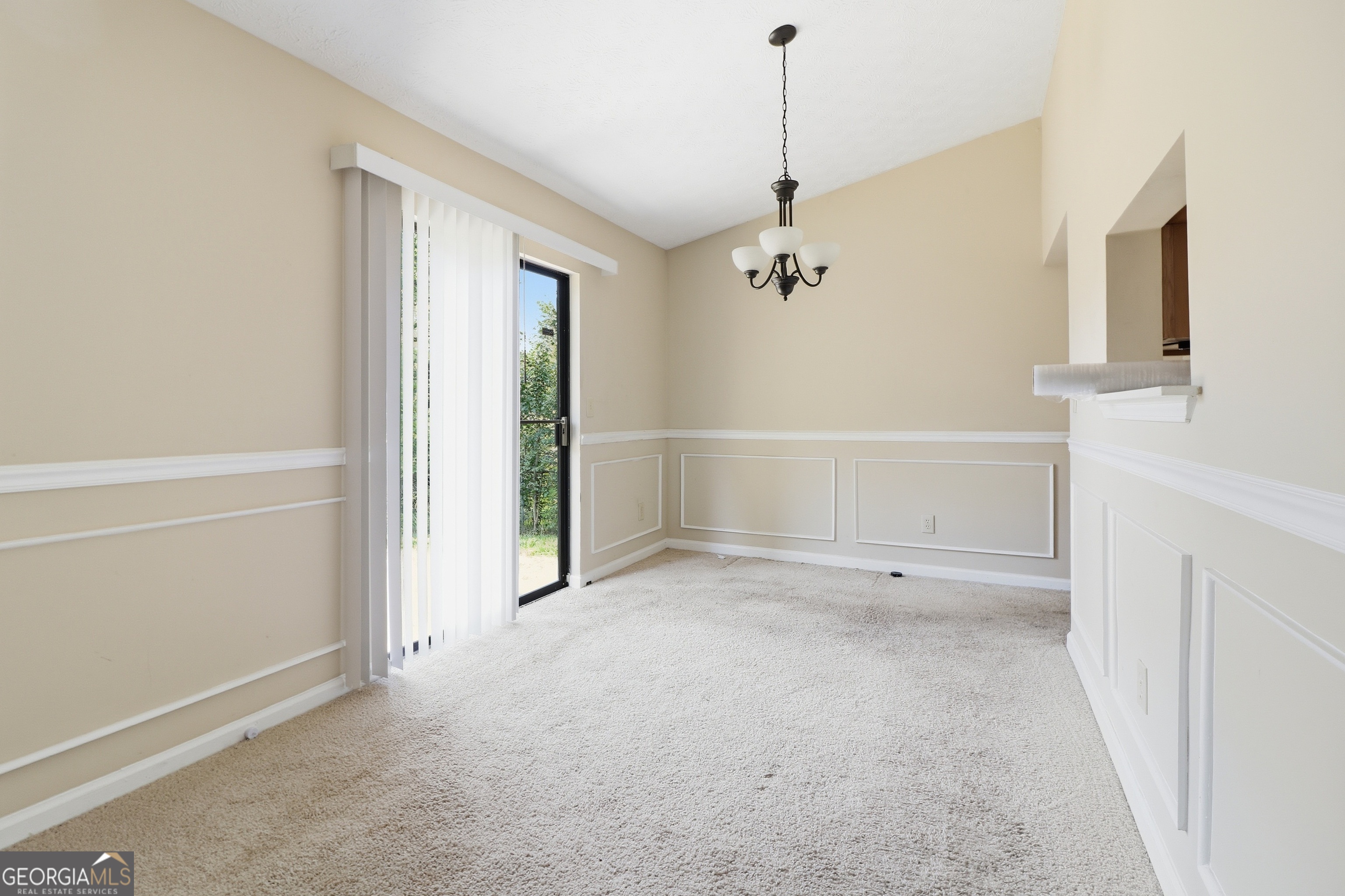 5288 Biffle Downs Road Property Photo 7