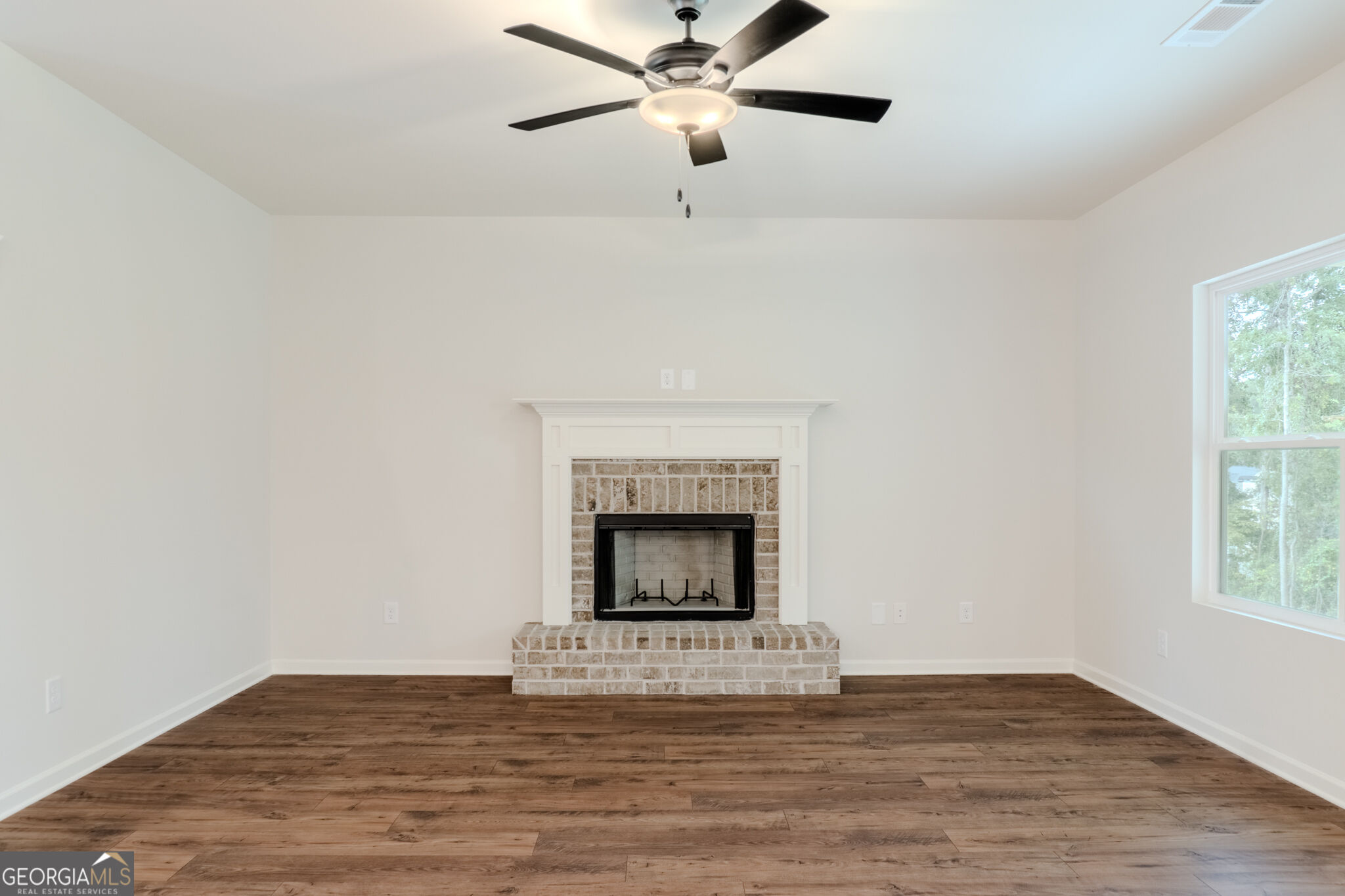 135 Fairwinds Drive Property Photo 12