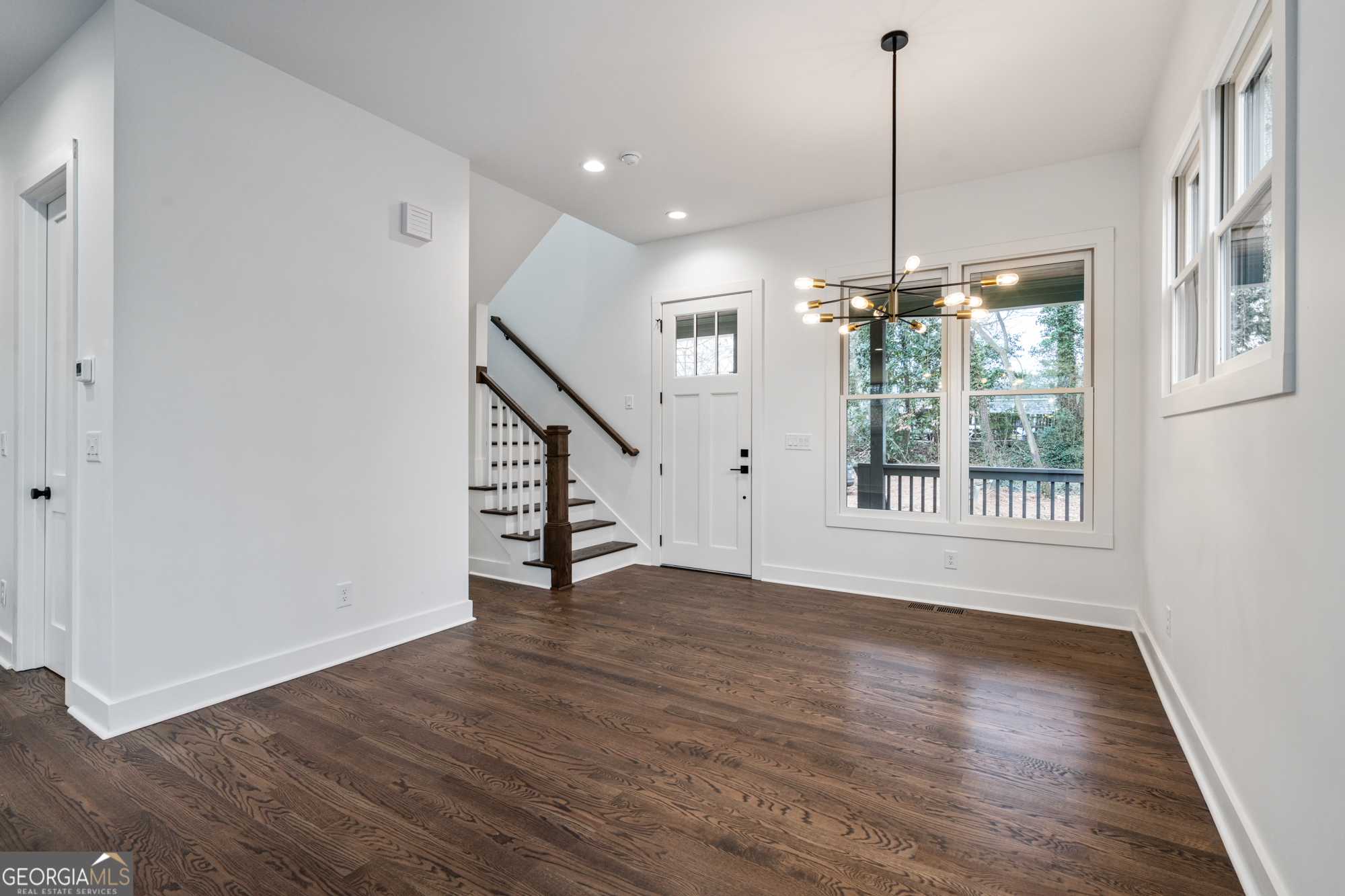 1453 Bridges Avenue Sw Property Photo 7