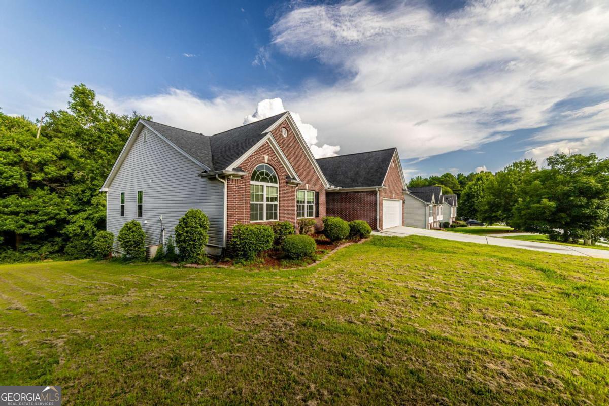 1784 Cedar Walk Lane Property Photo 4