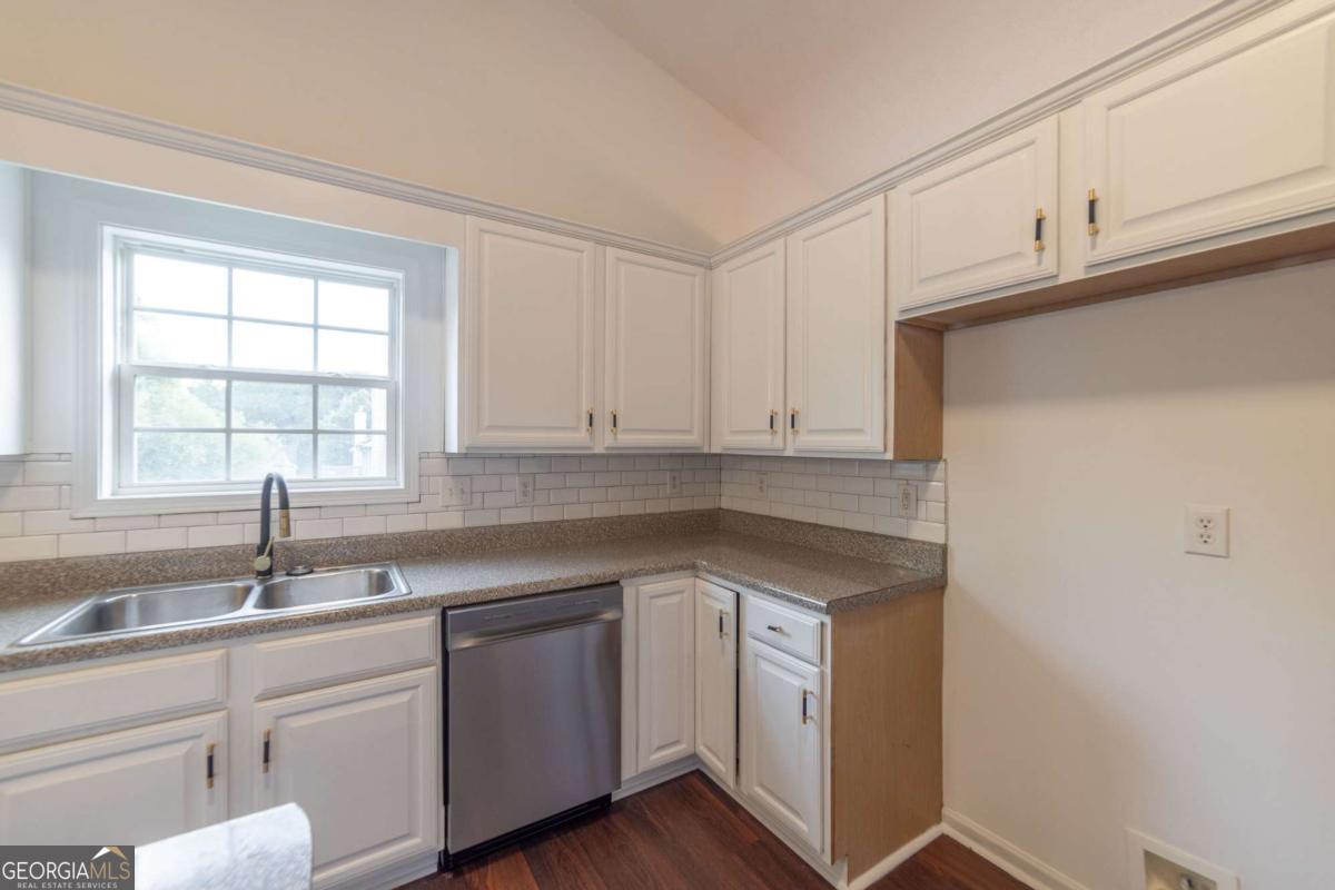 1784 Cedar Walk Lane Property Photo 25