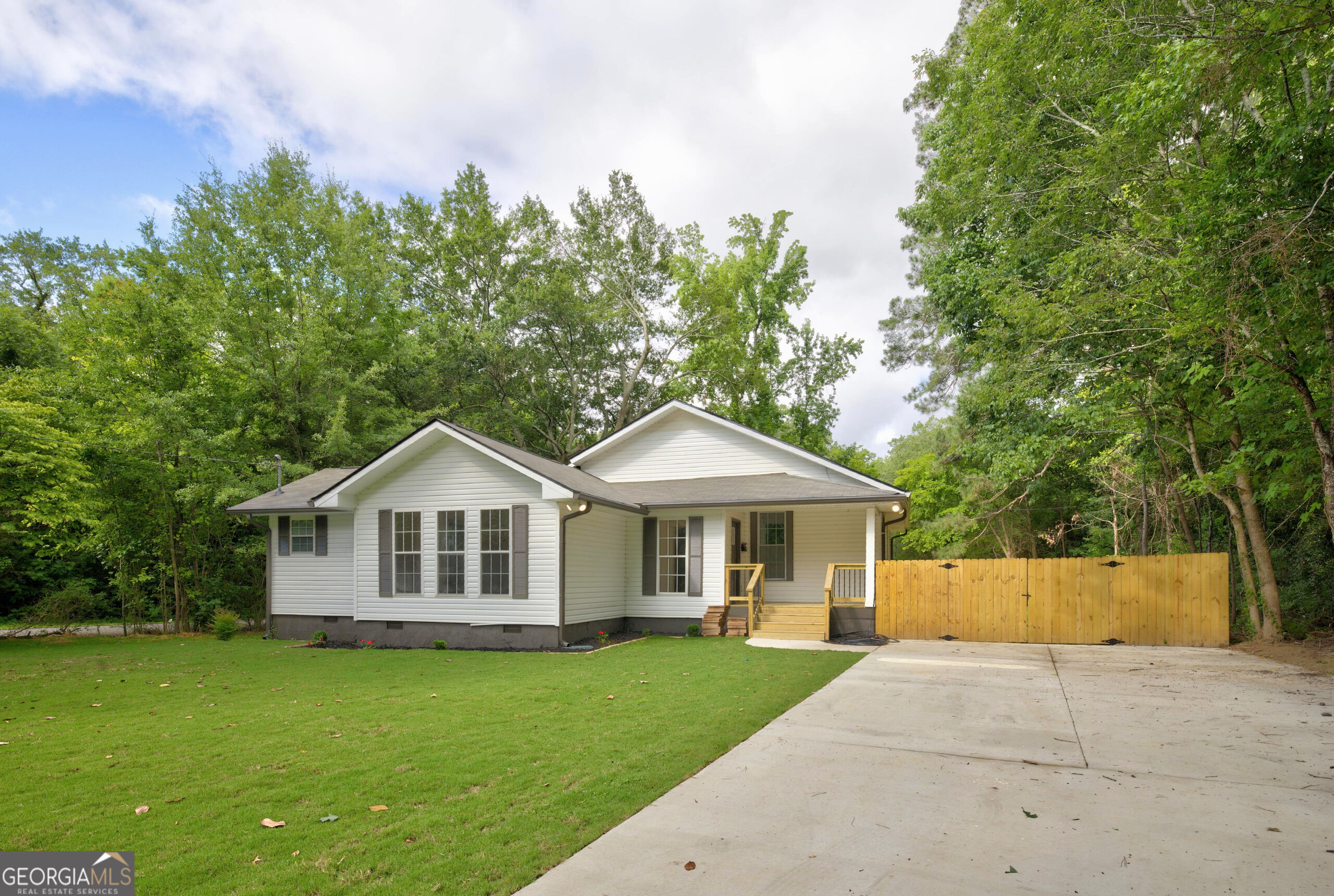 1 Virginia Circle Sw Property Photo 1