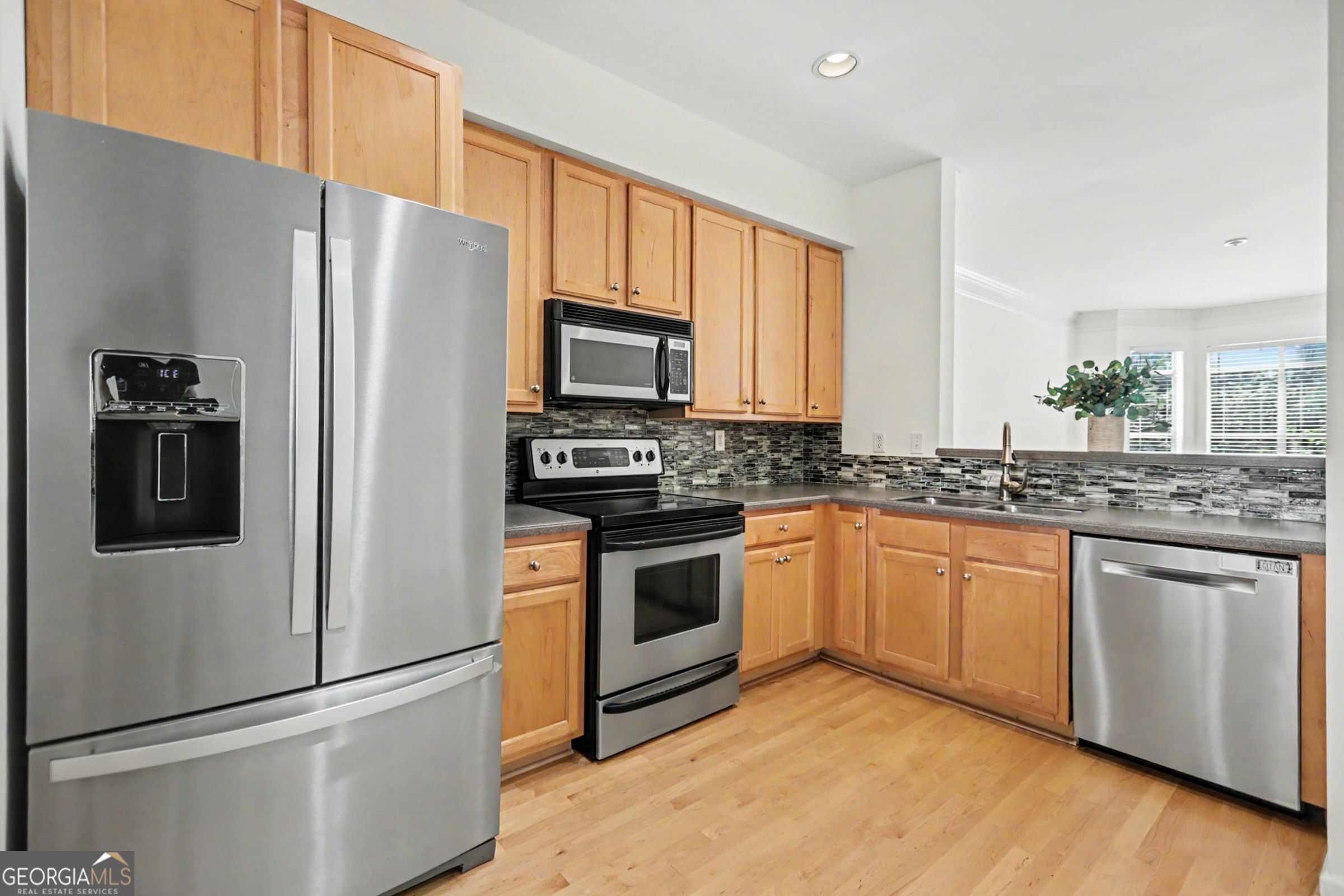 375 Highland Avenue Ne # 404 Property Photo 3