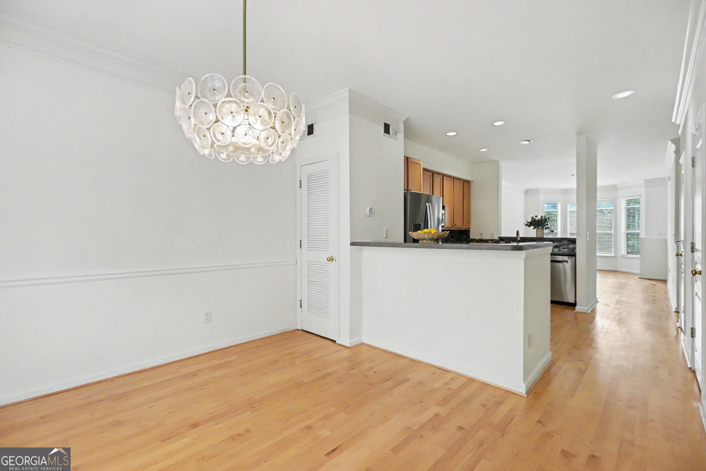 375 Highland Avenue Ne # 404 Property Photo 6