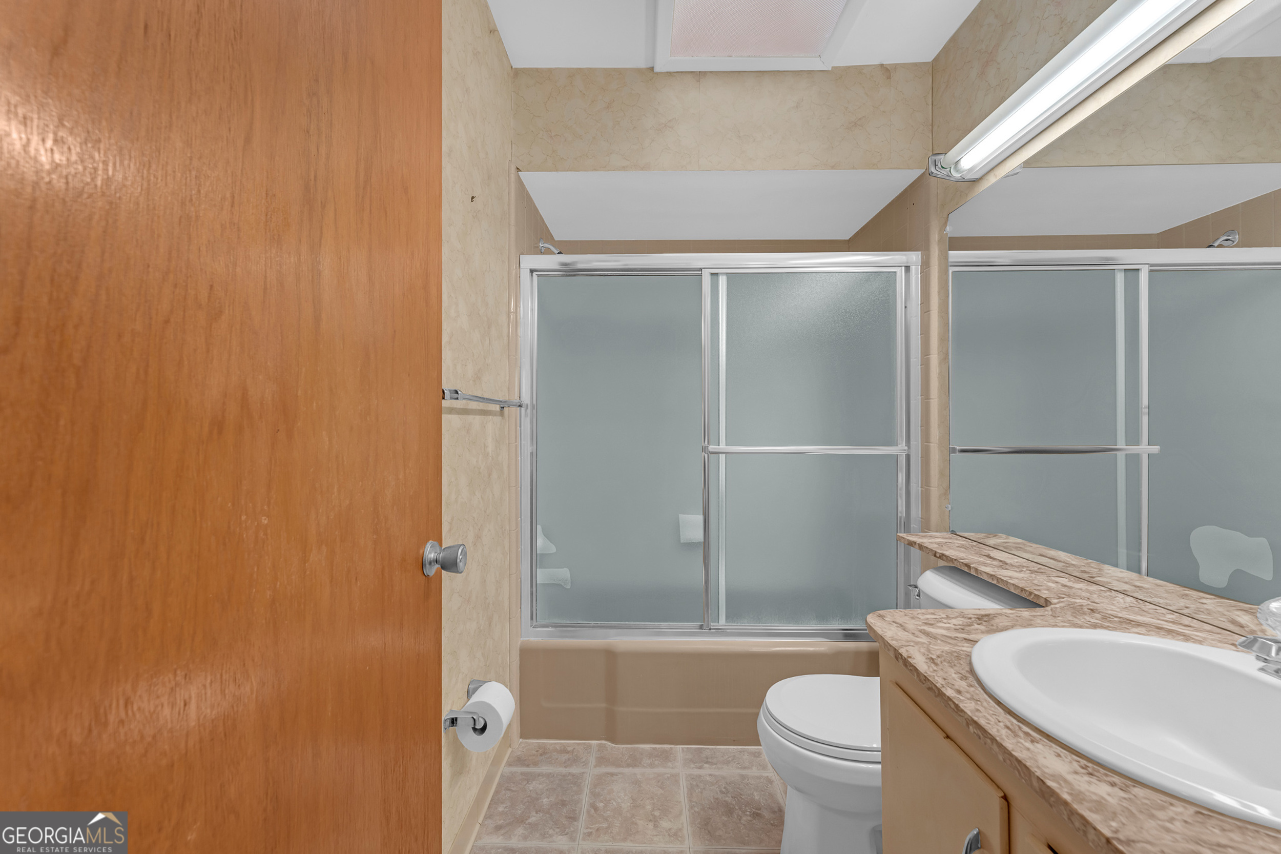 13107 Hermitage Road Property Photo 7
