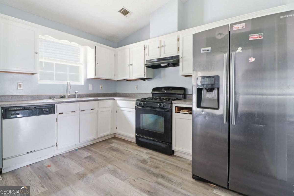 5200 Great Meadows Road Property Photo 11