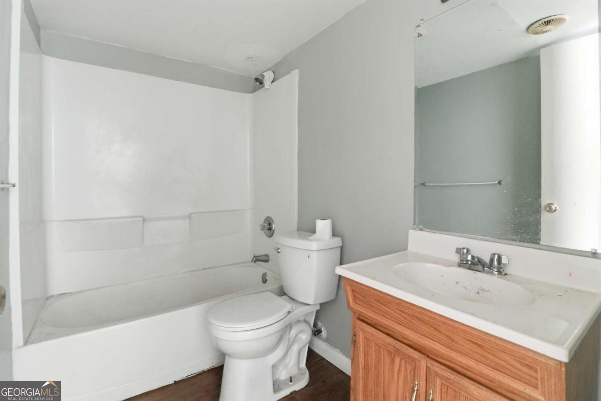 5200 Great Meadows Road Property Photo 17
