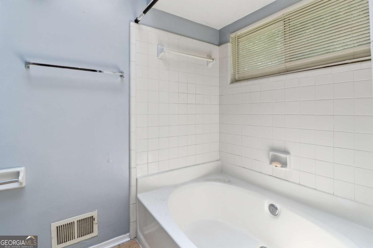5200 Great Meadows Road Property Photo 20