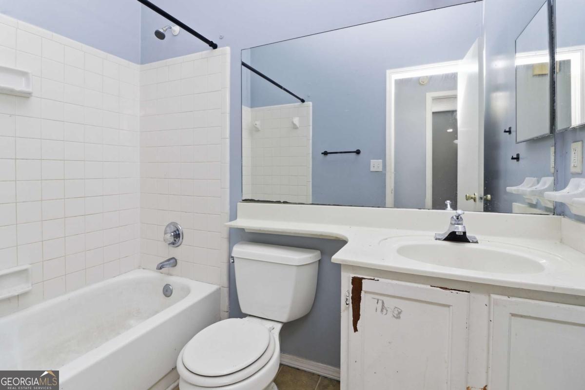 5200 Great Meadows Road Property Photo 23