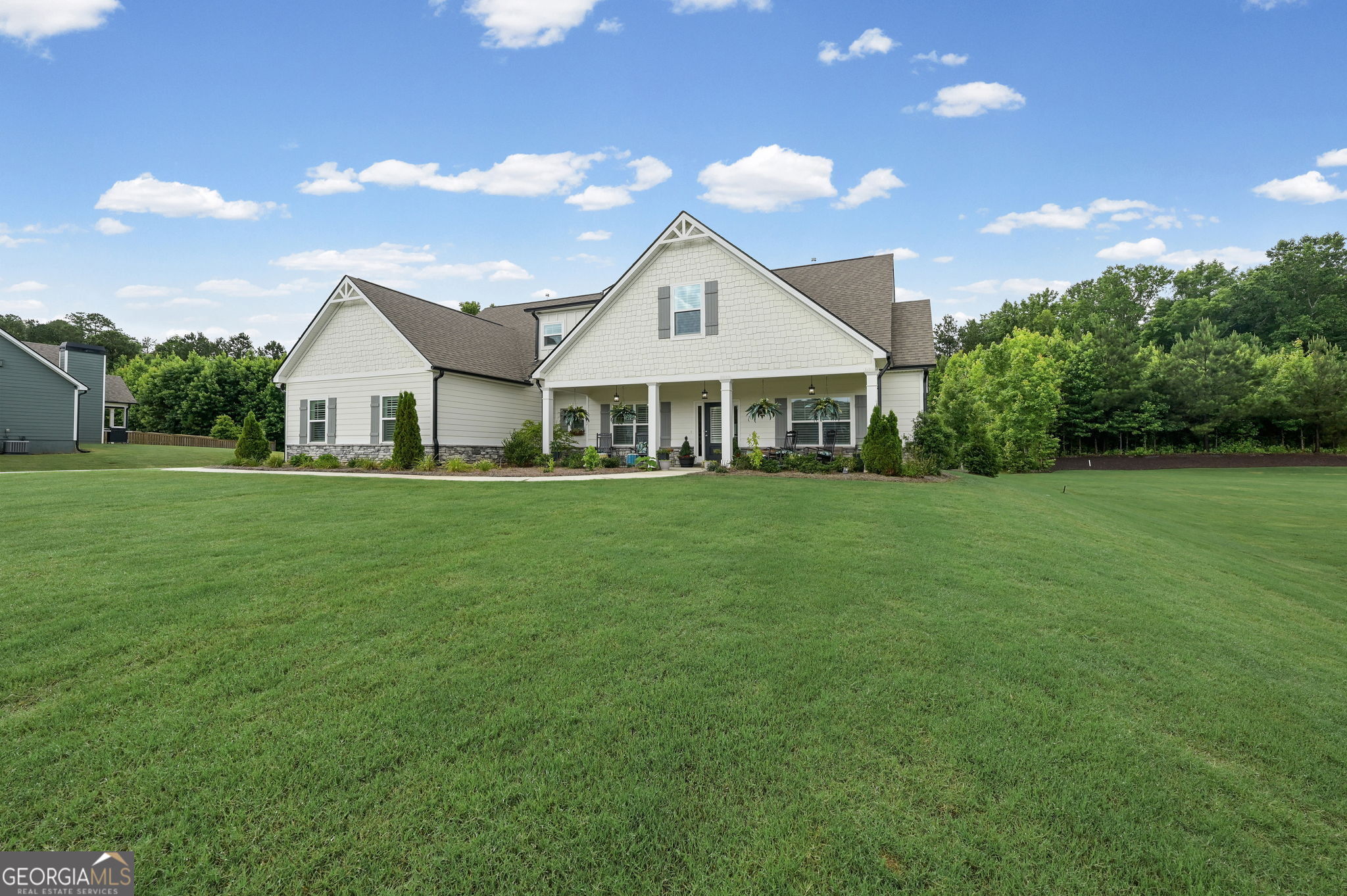 185 Cedara Drive Property Photo 4