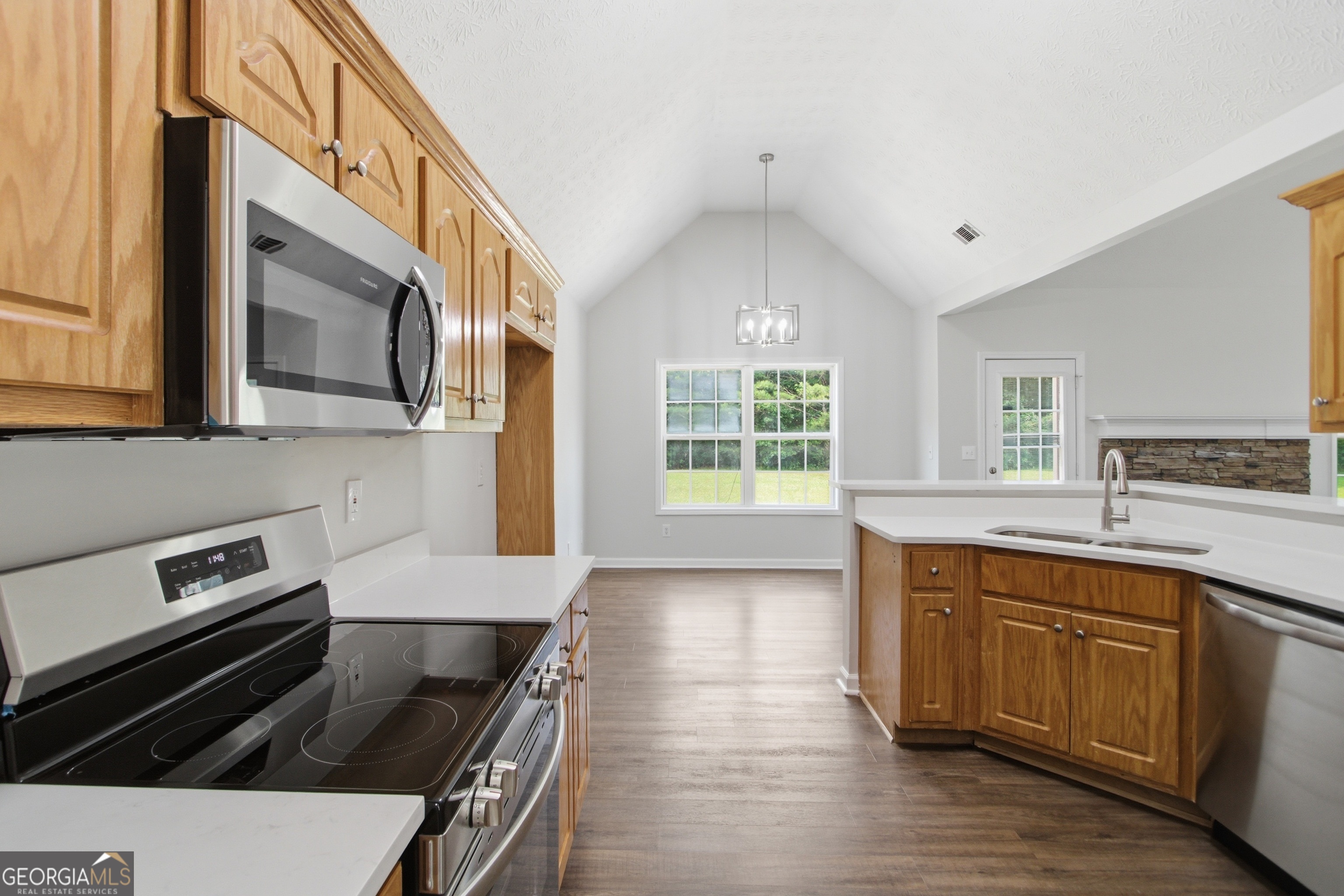 30 Maple Trace Property Photo 8