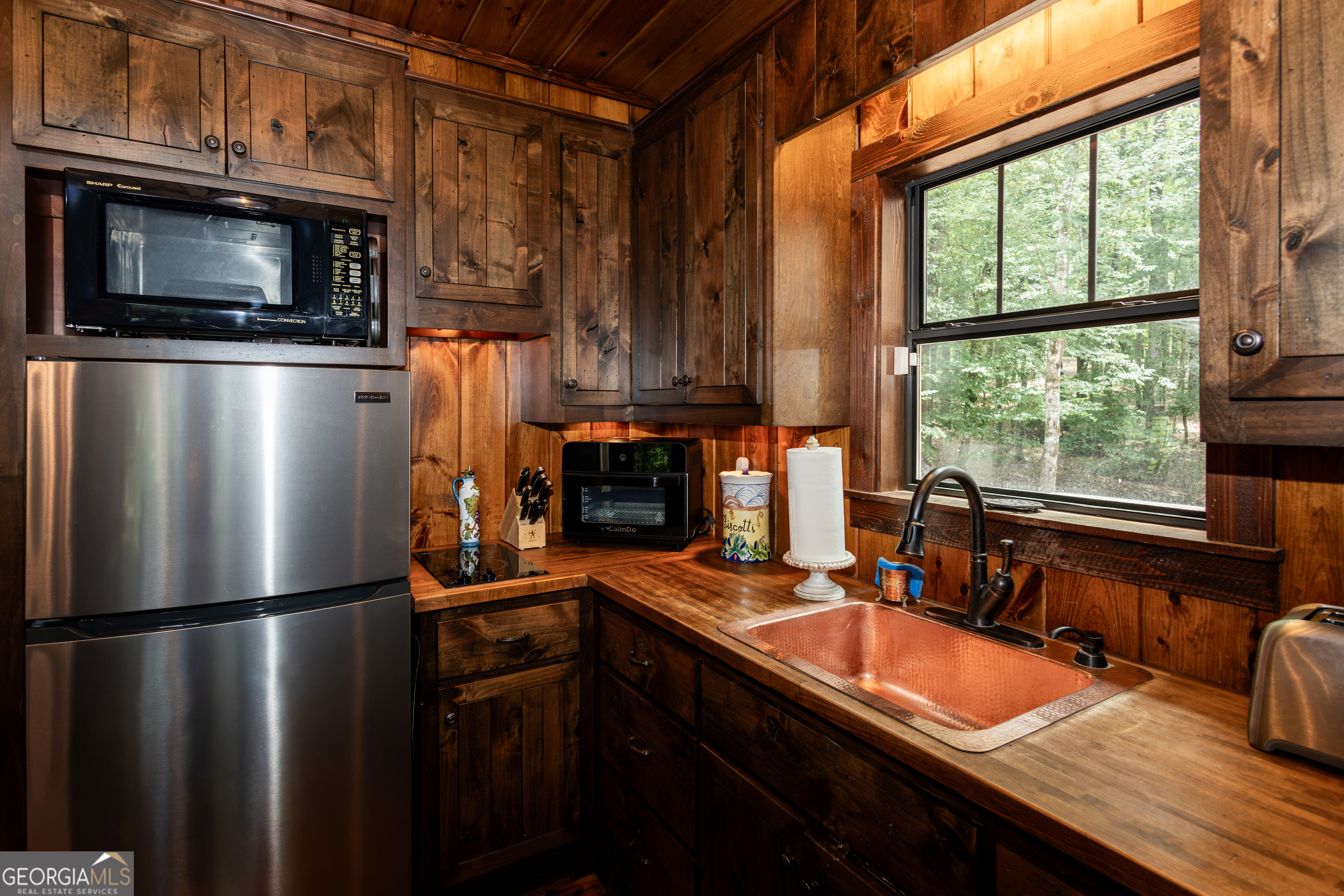 411 Mayfield Road Property Photo 10