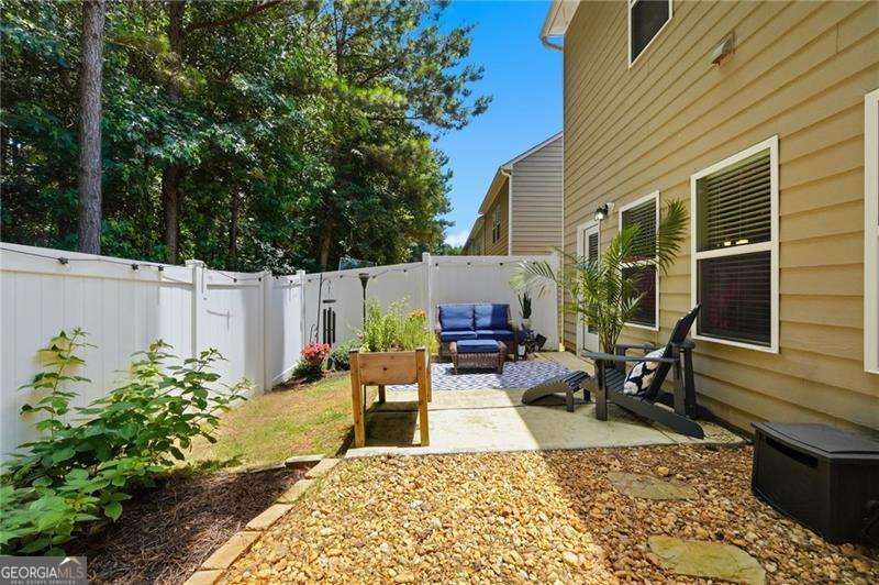 419 Crescent Woode Drive Property Photo 3