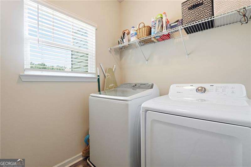 419 Crescent Woode Drive Property Photo 27