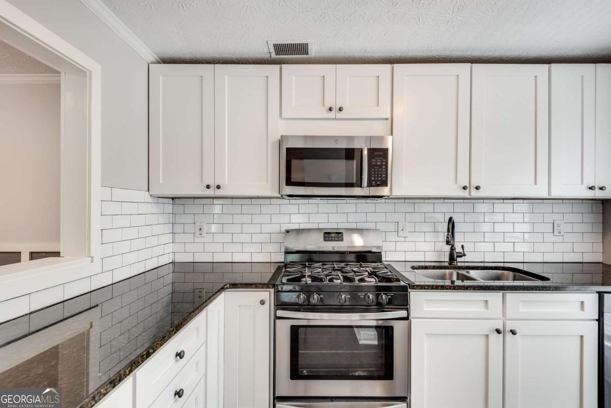 1004 Wynnes Ridge Circle Se Property Photo 8