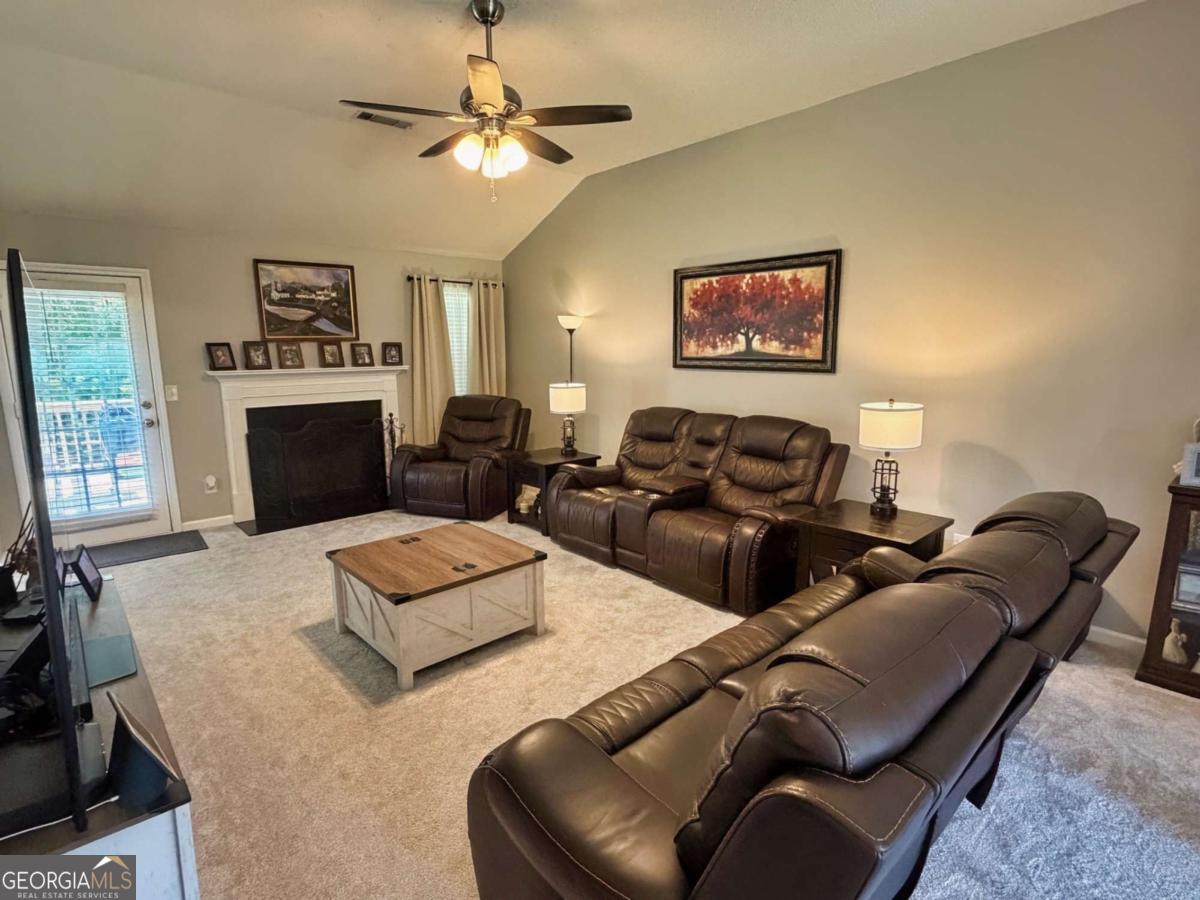 713 Moonlite Trace Property Photo 2