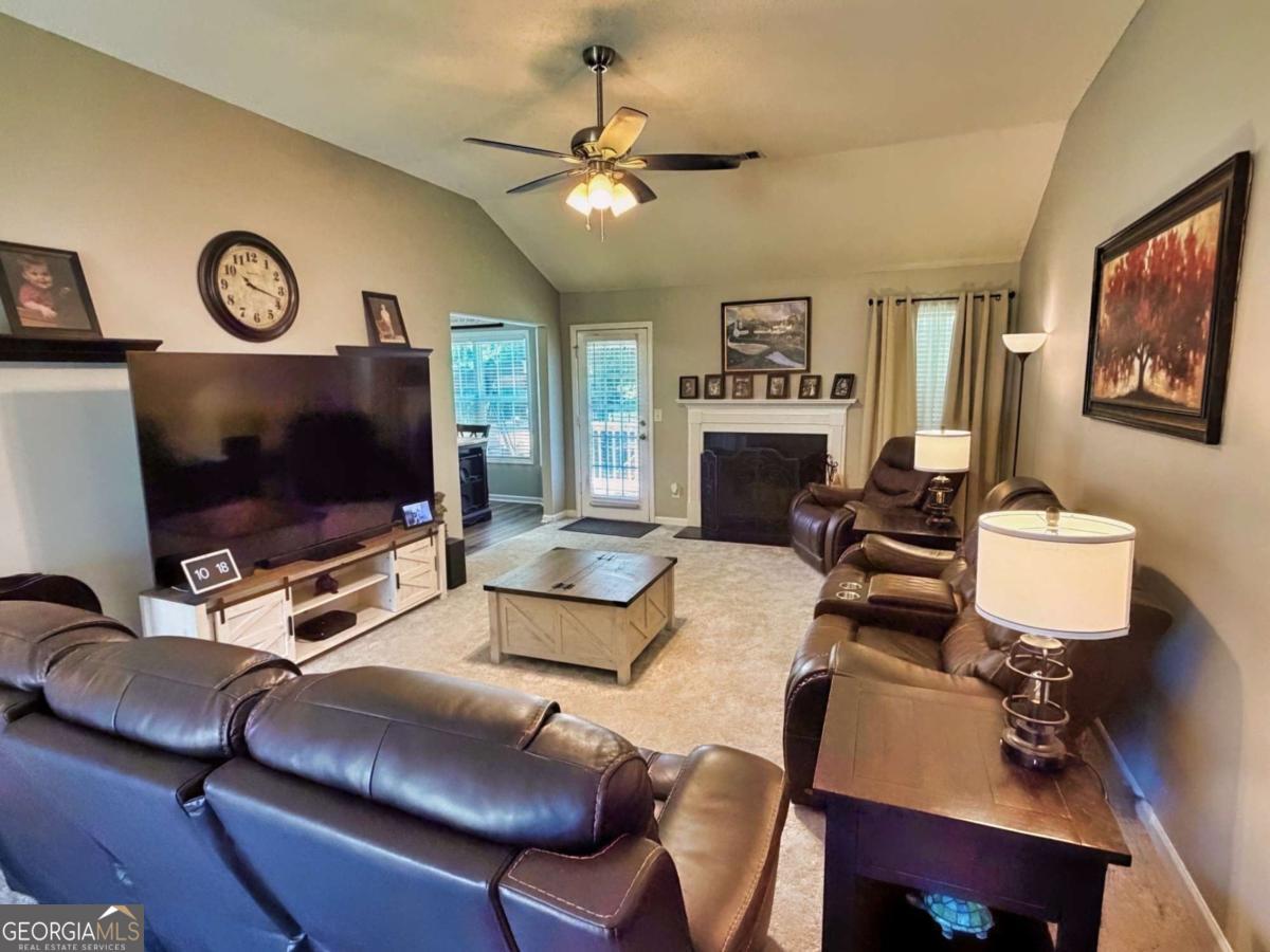 713 Moonlite Trace Property Photo 12