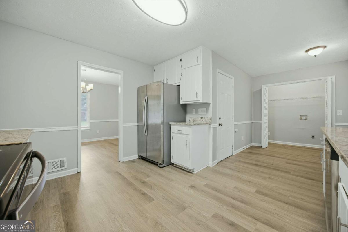 2409 Three Bars Drive Property Photo 6