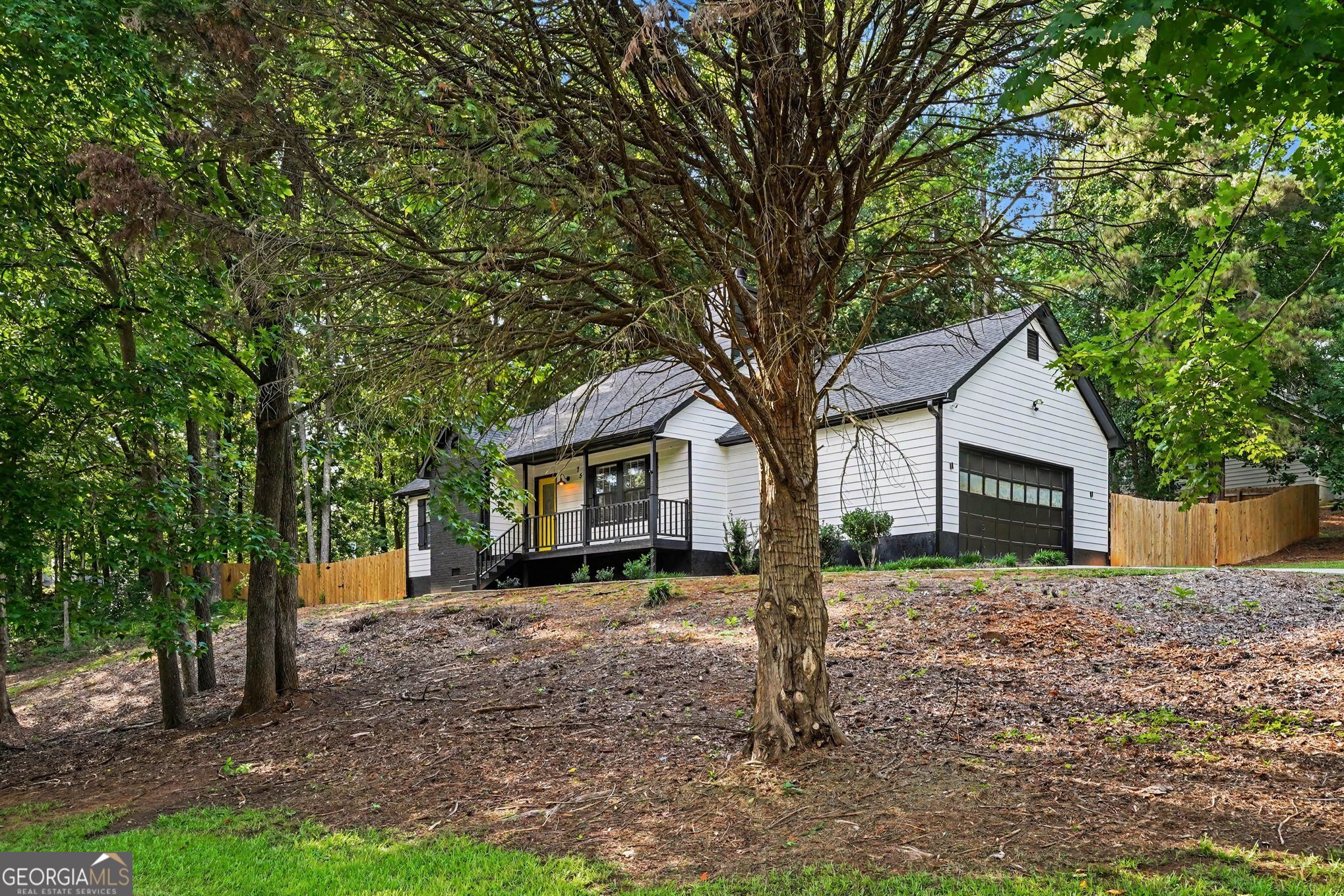75 Contour Drive Property Photo 2