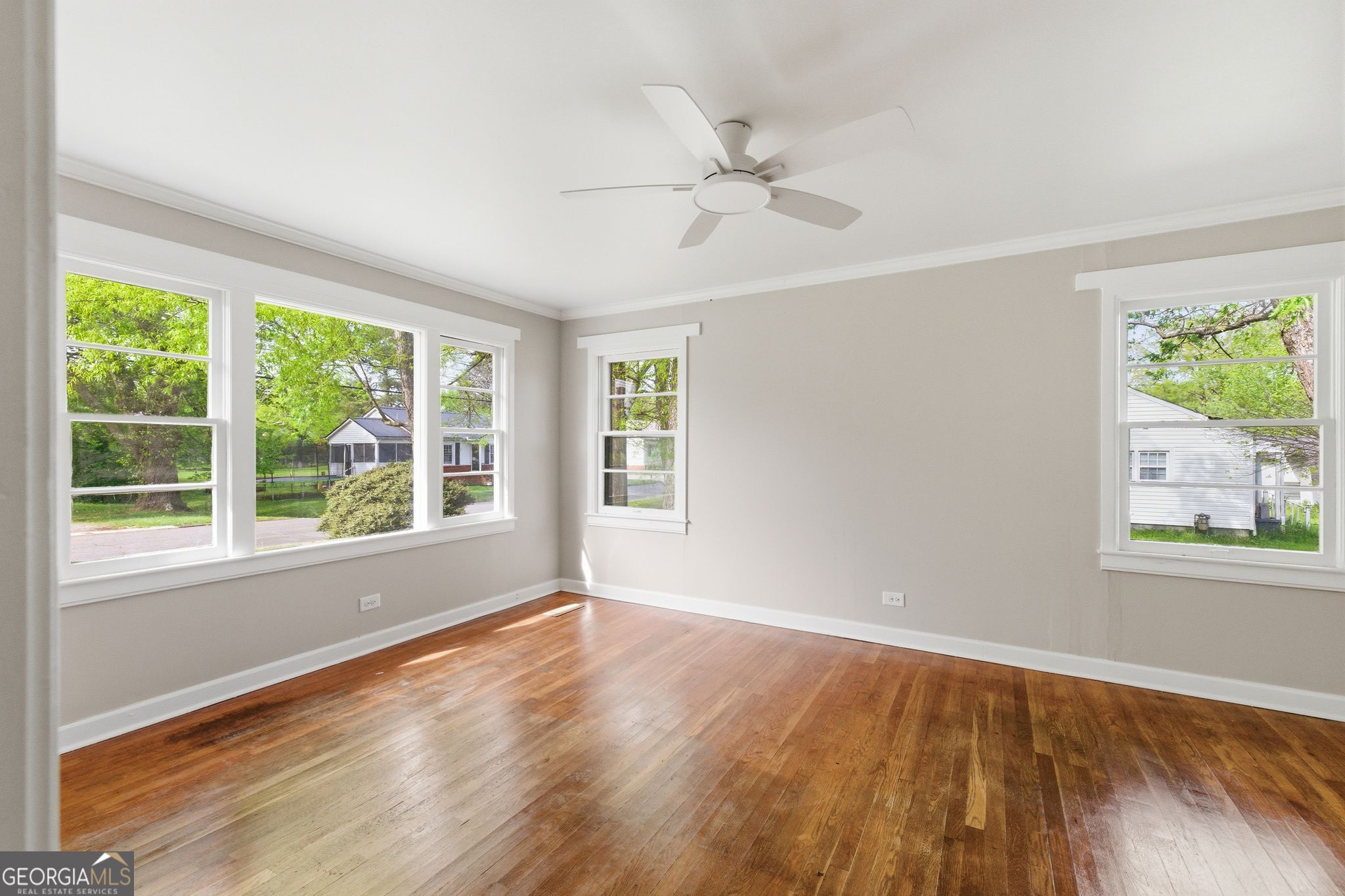 168 Moore Street Property Photo 8