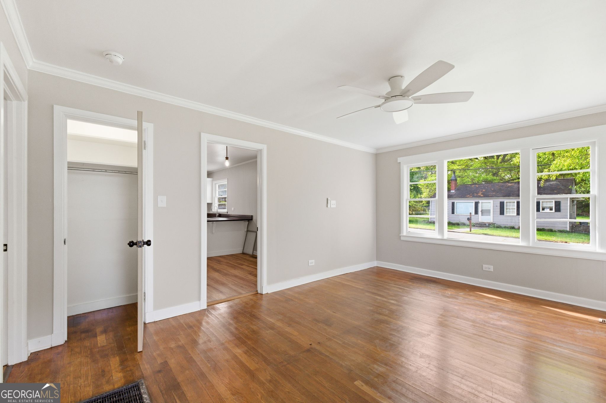 168 Moore Street Property Photo 10