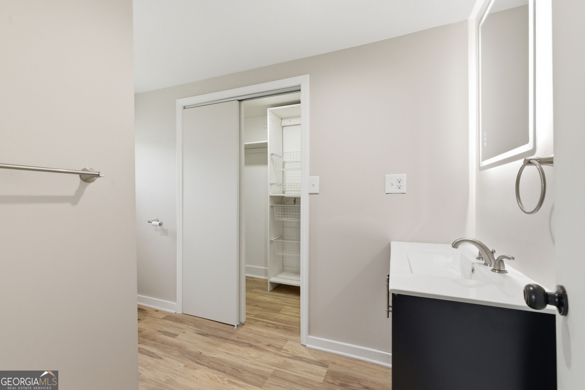 168 Moore Street Property Photo 16