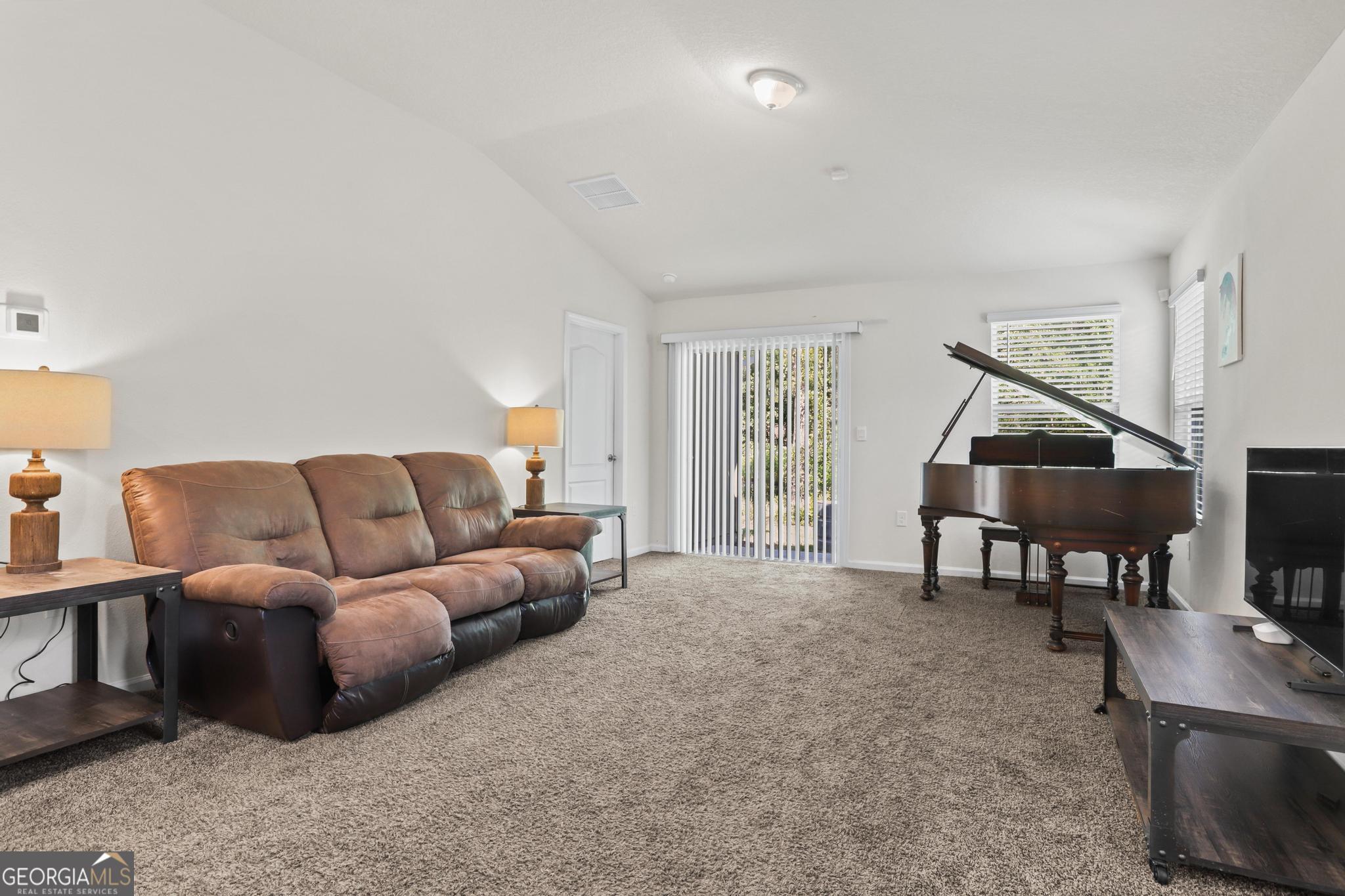 132 Ashwood Circle Property Photo 17