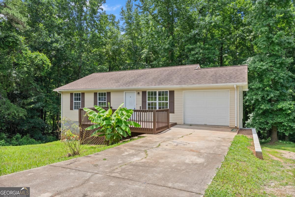 3030 Meadowridge Drive Property Photo 5