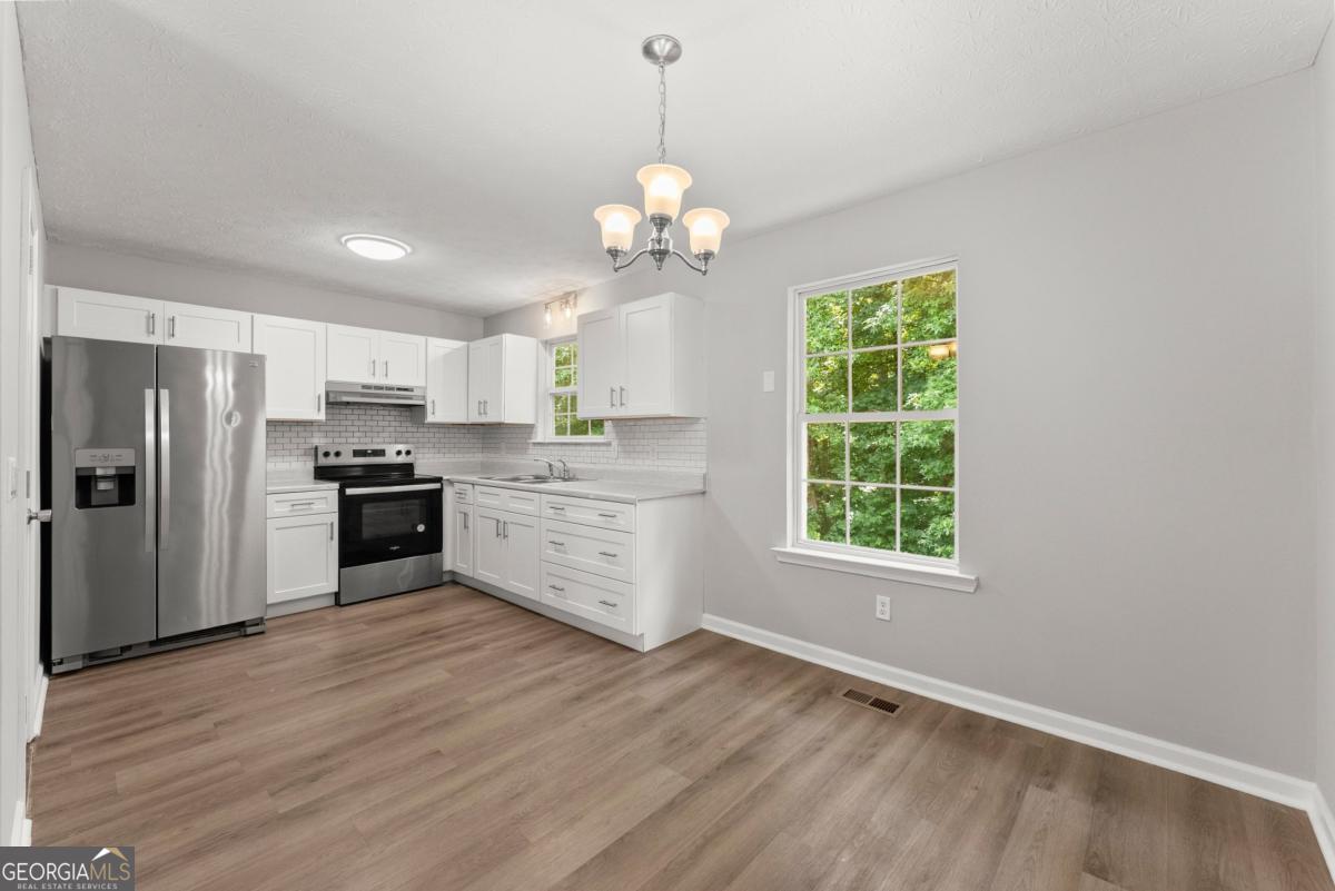 3030 Meadowridge Drive Property Photo 13