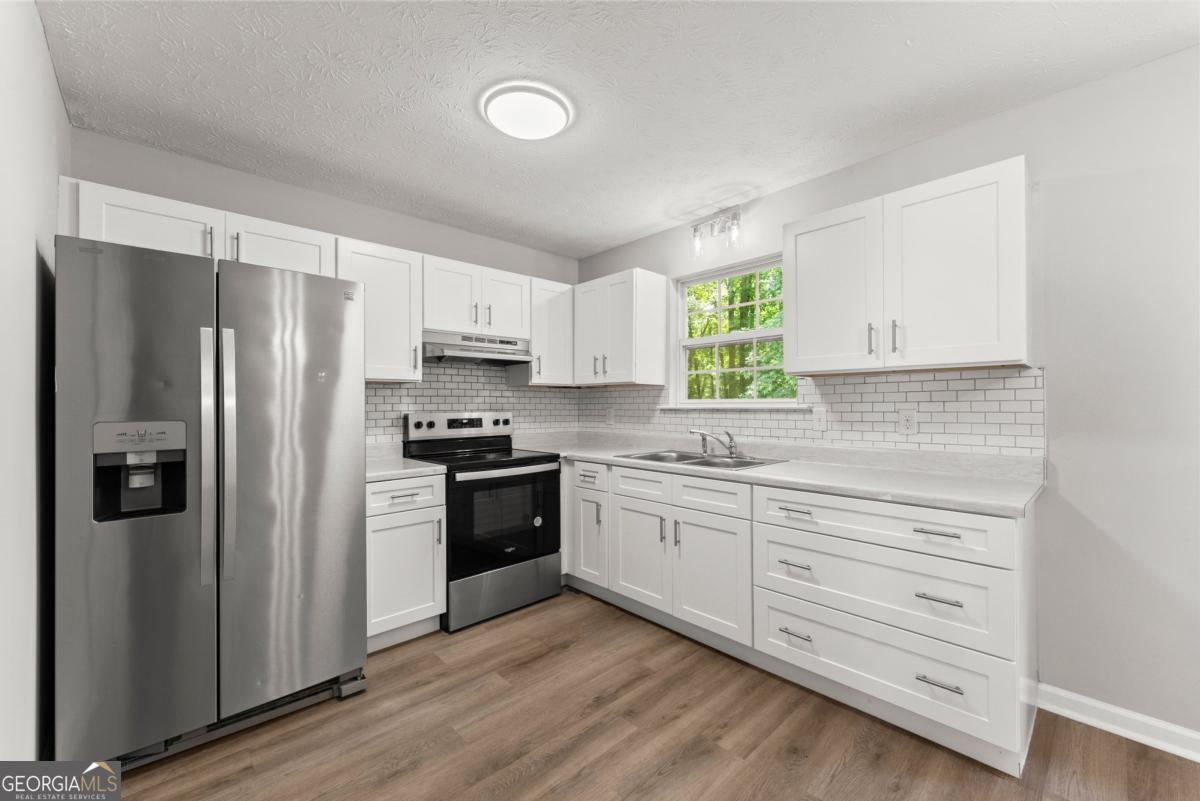 3030 Meadowridge Drive Property Photo 15