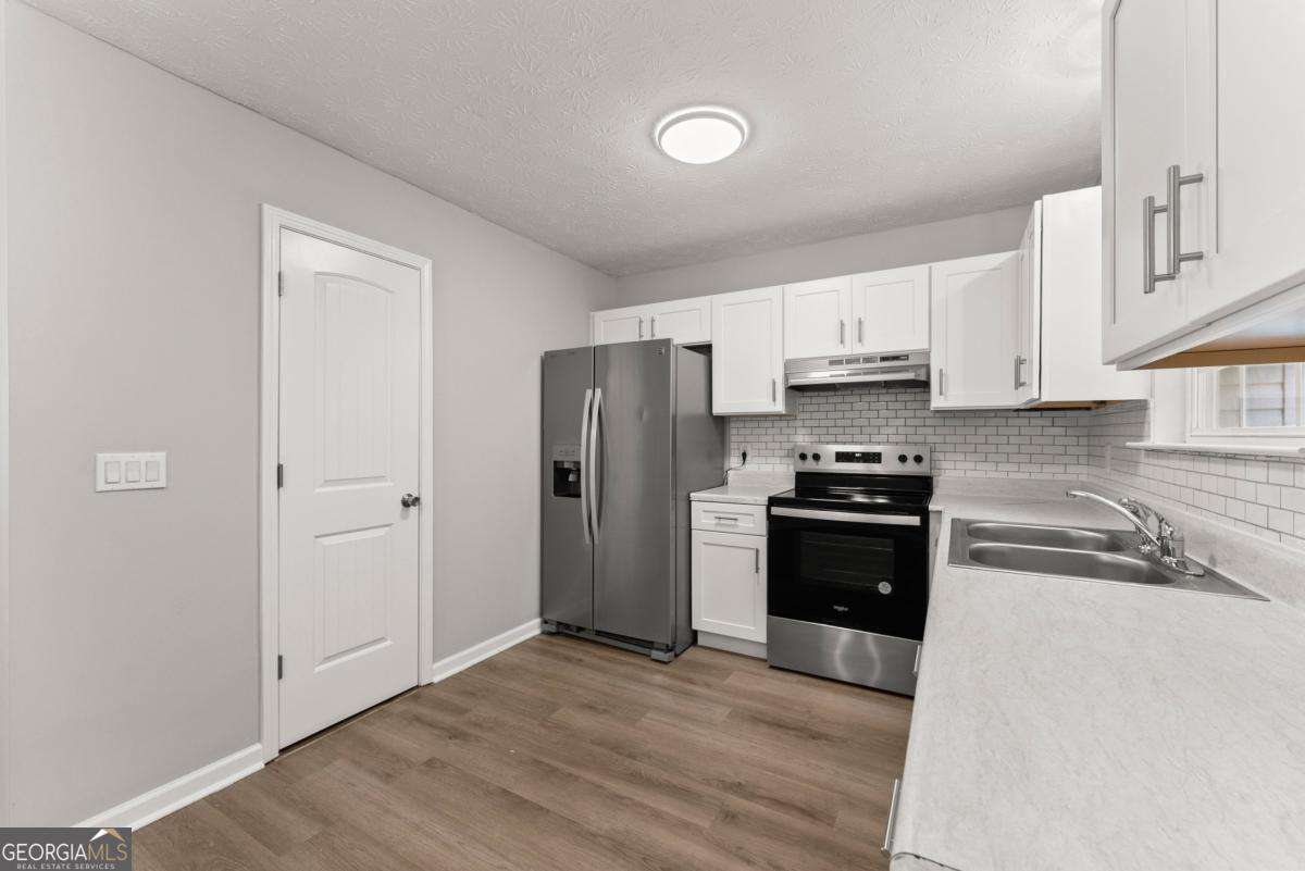 3030 Meadowridge Drive Property Photo 16