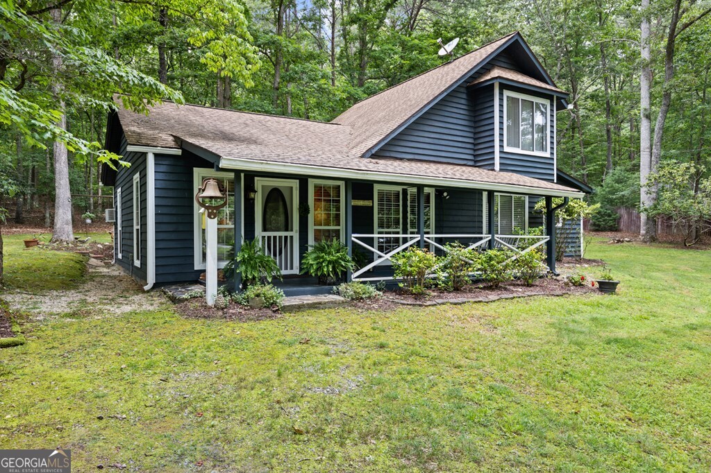 27 Medford Lane Property Photo 3