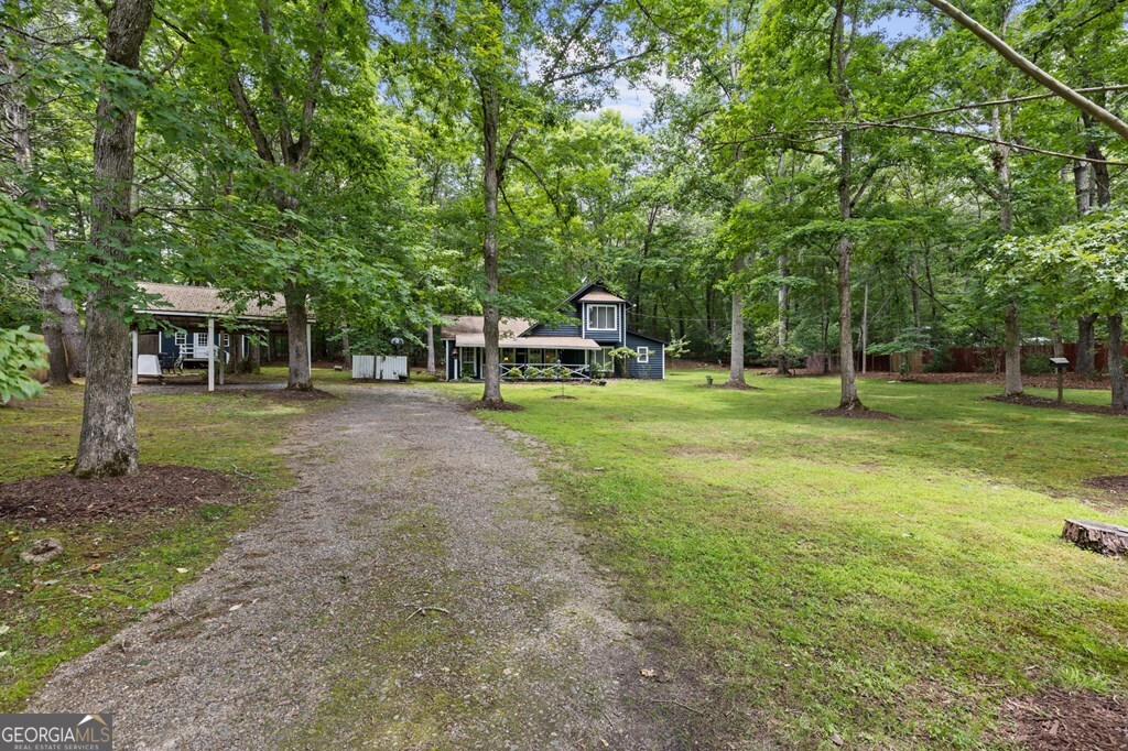 27 Medford Lane Property Photo 11