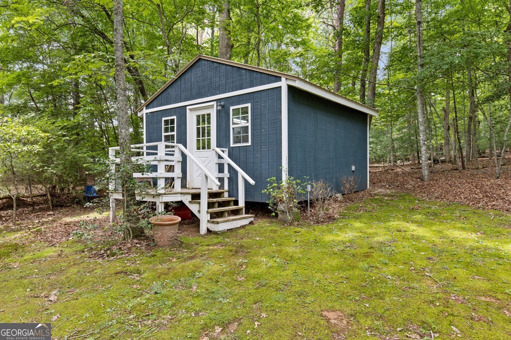 27 Medford Lane Property Photo 17