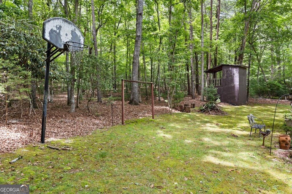 27 Medford Lane Property Photo 32