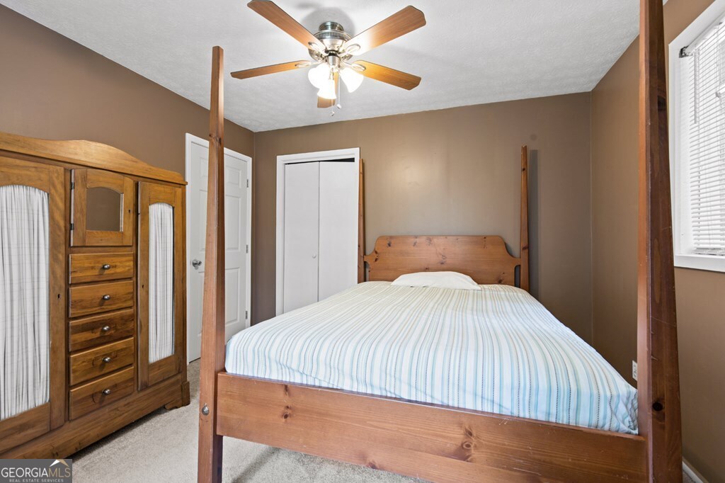 27 Medford Lane Property Photo 39