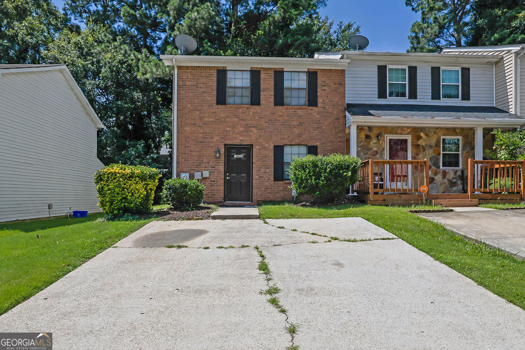 1424 Springleaf Circle Se Property Photo 1