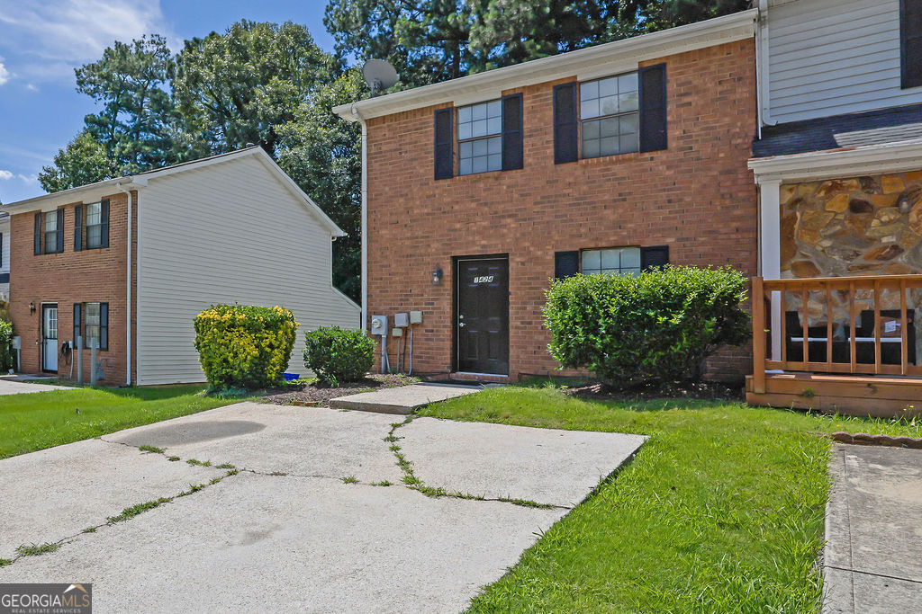1424 Springleaf Circle Se Property Photo 2