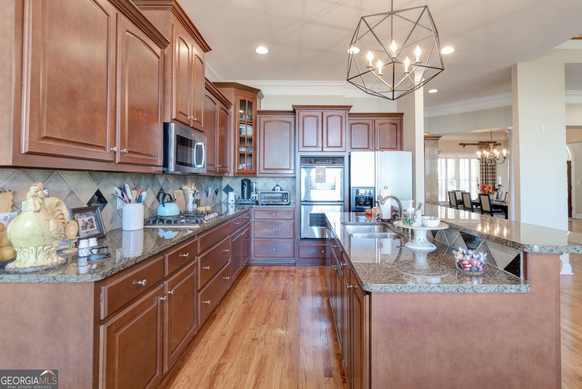 551 Mountain Ridge Drive Property Photo 16