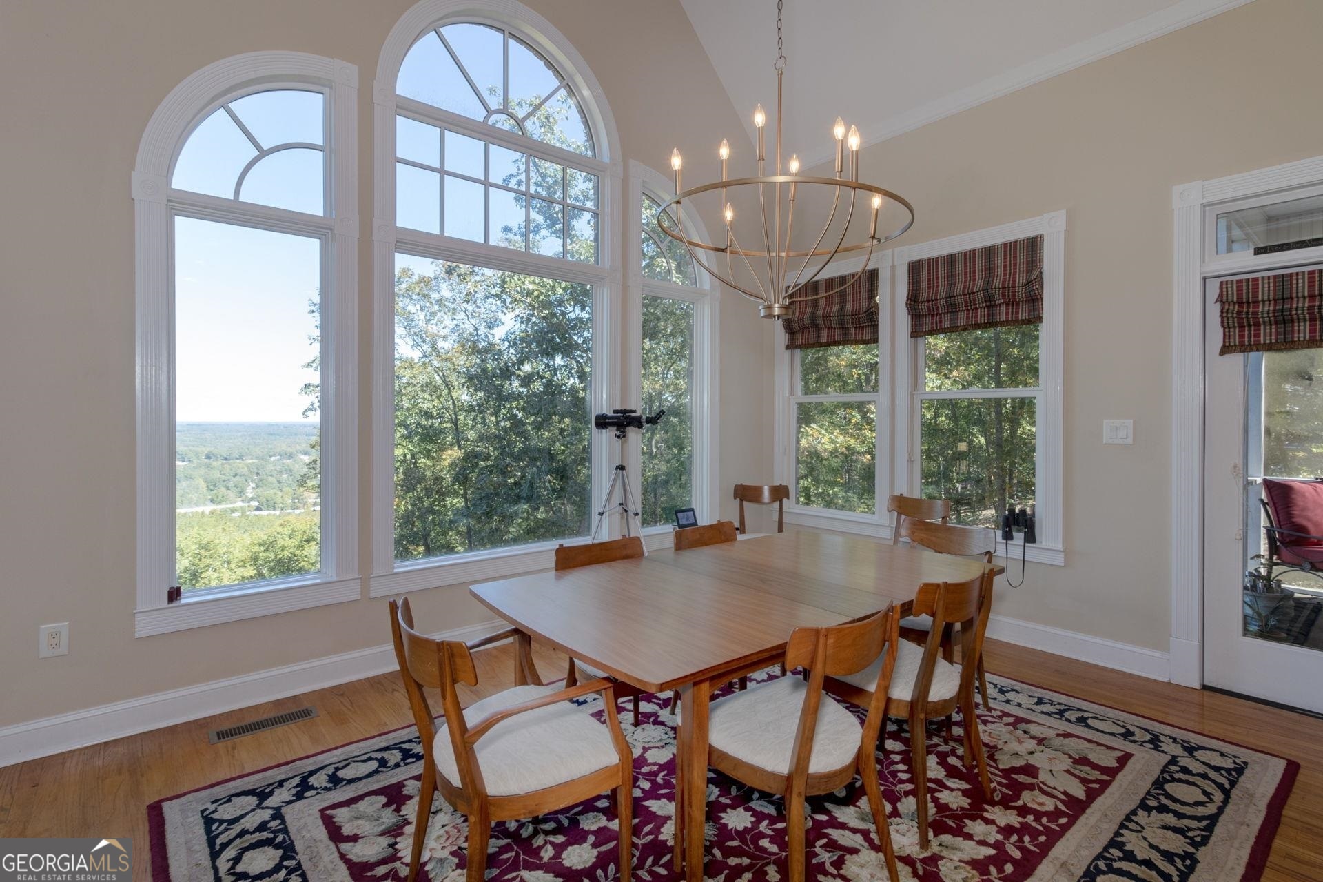 551 Mountain Ridge Drive Property Photo 17