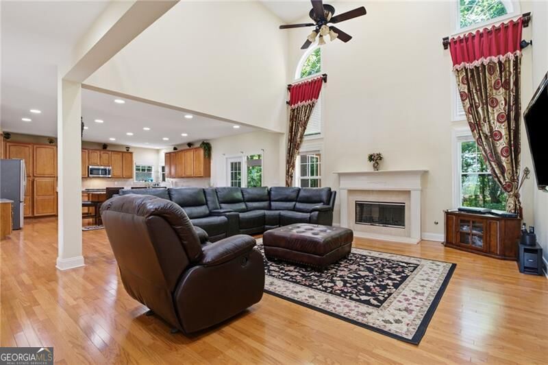 4470 Sandalwood Way Property Photo 5