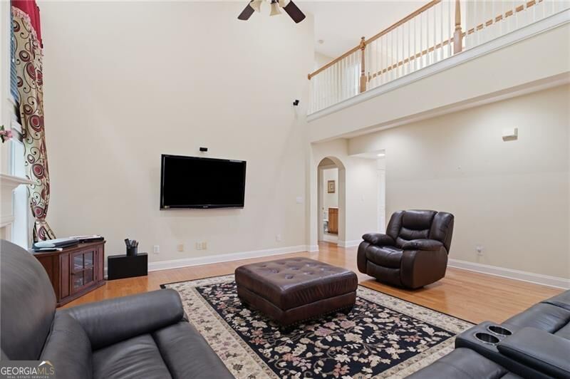 4470 Sandalwood Way Property Photo 9