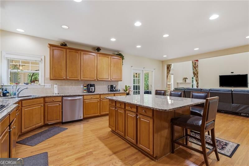 4470 Sandalwood Way Property Photo 16